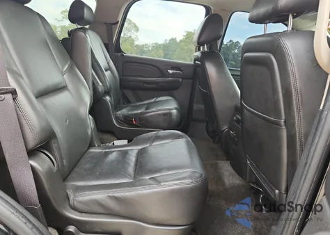 2010 GMC Yukon Denali z USA, uszkodzony, nr VIN 1GKUCEEF2AR151006